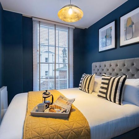 Elliot Oliver - Luxury 2 Bedroom Regency Apartment With Parking & Ev Charger Cheltenham Exteriör bild