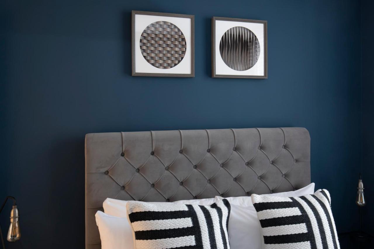 Elliot Oliver - Luxury 2 Bedroom Regency Apartment With Parking & Ev Charger Cheltenham Exteriör bild
